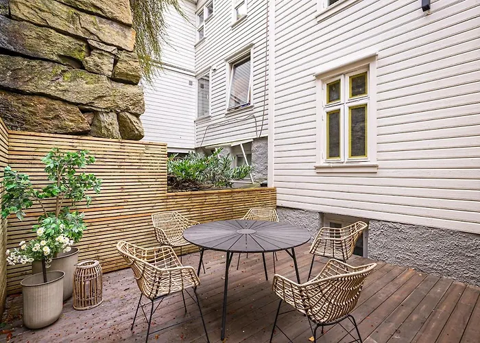 דירה Fantastic Village In